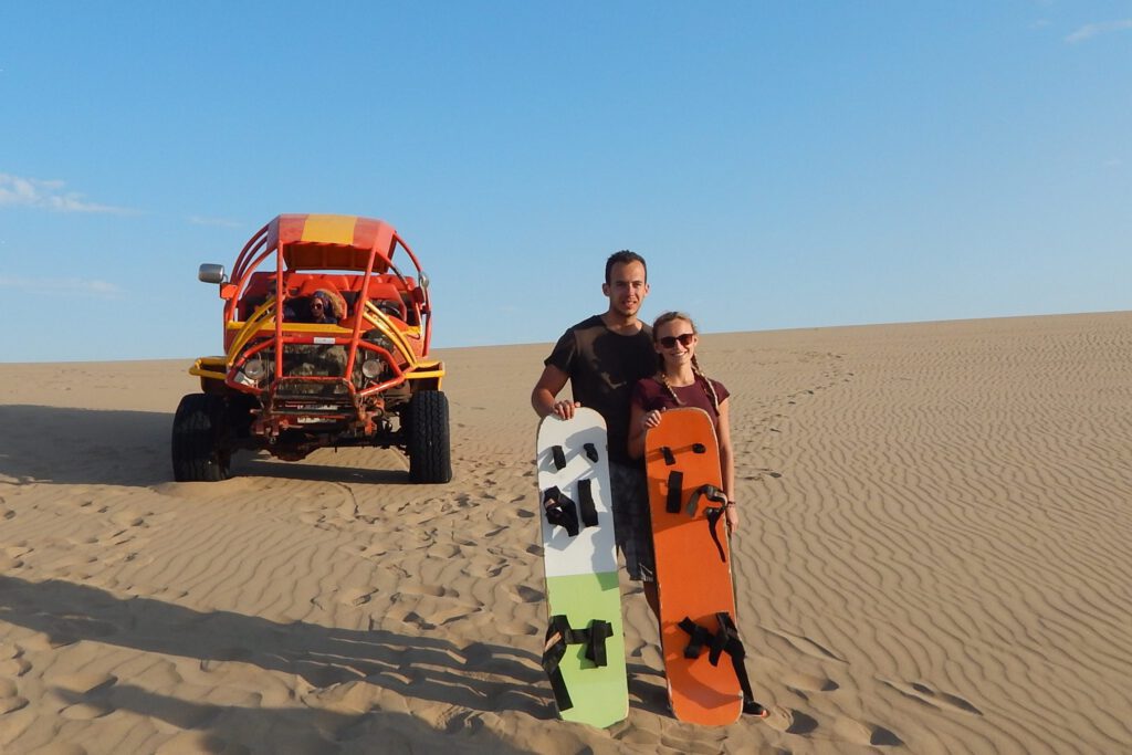 Paracas Sandboarden in Huacachina