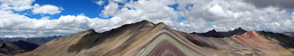 Panorama Rainbow Mountain