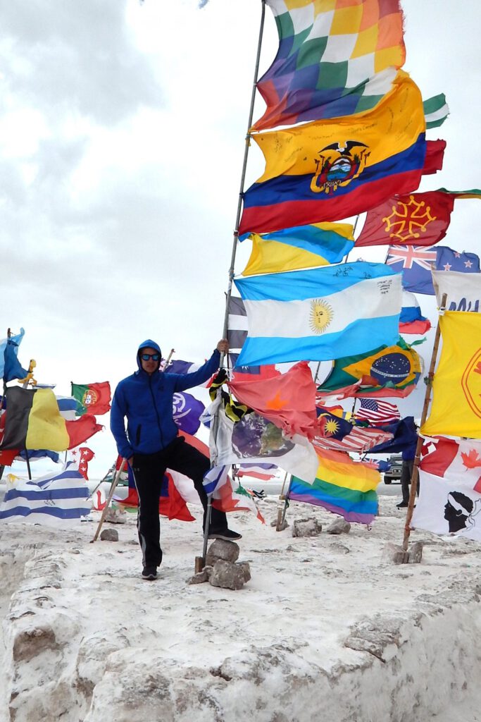 Flaggenmeer im Salar de Uyuni